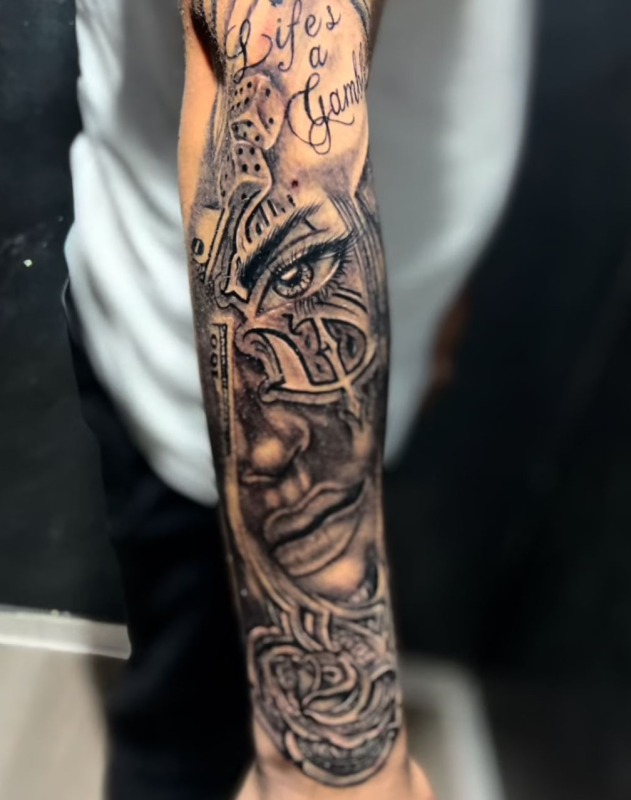 Images Shining tattoo saloon di Michele Rotolo