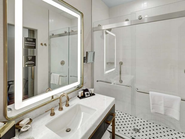 Images Tulsa Club Hotel, Curio Collection by Hilton