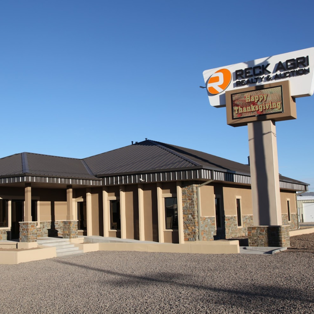 Images Reck Agri Realty & Auction