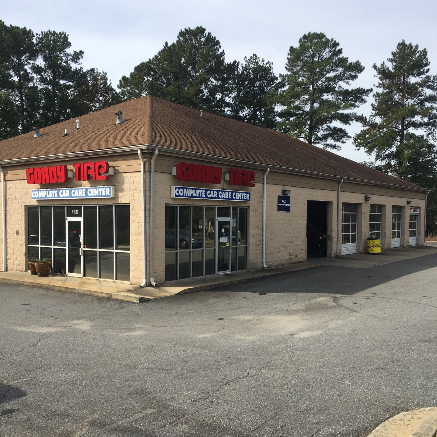 At our tire shop in Smyrna, GA, we provide the best products at the most competitive prices.