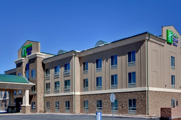 Images Holiday Inn Express & Suites Grants - Milan by IHG