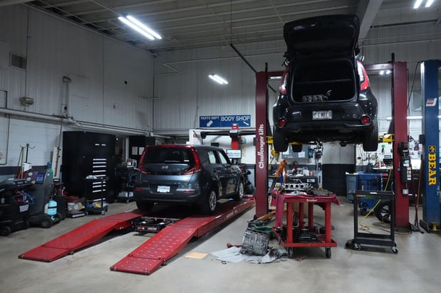 Images Russ Darrow Kia of Madison Service Center