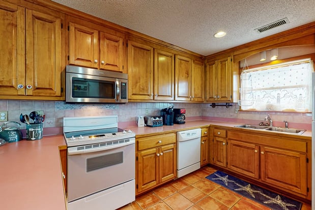 Images Midgett Realty - Avon