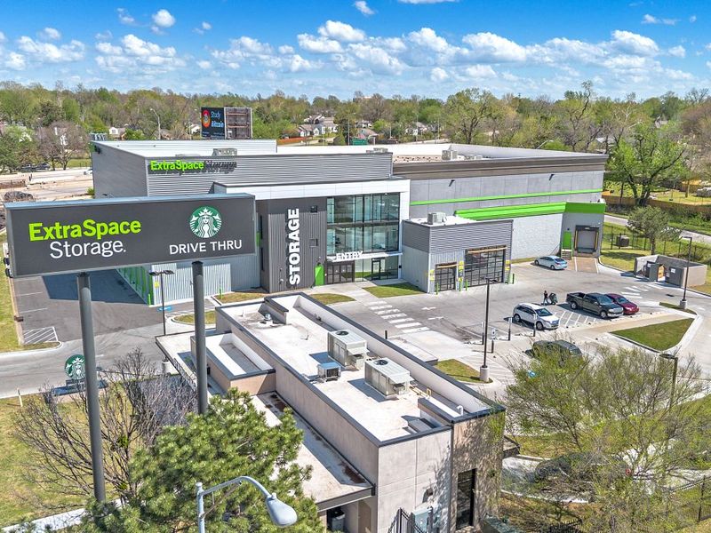 Alternate Beauty Image - Extra Space Storage at 2740 E 21st St, Tulsa, OK 74114 