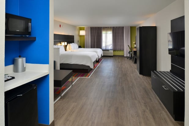Images Holiday Inn Express & Suites Carthage by IHG