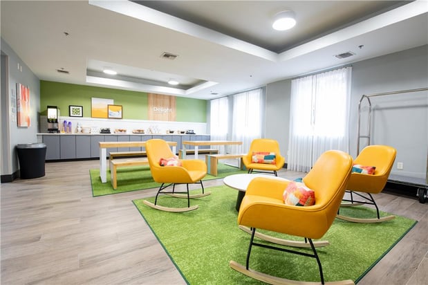 Images Spark by Hilton Lafayette South