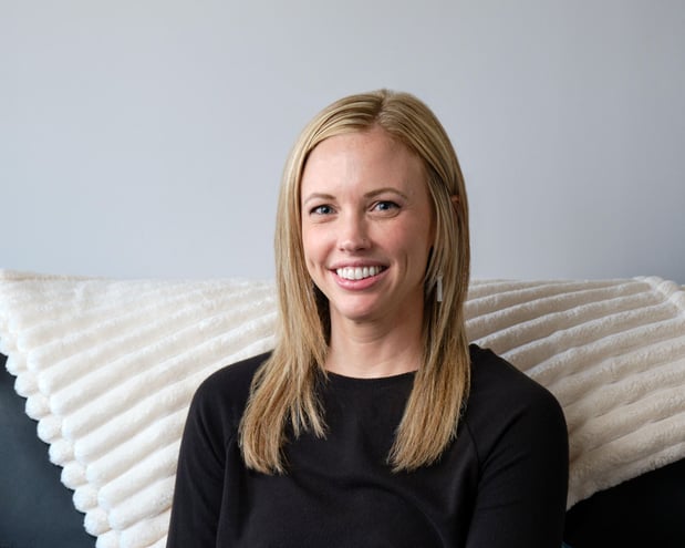 Images Samantha Harris, Counselor