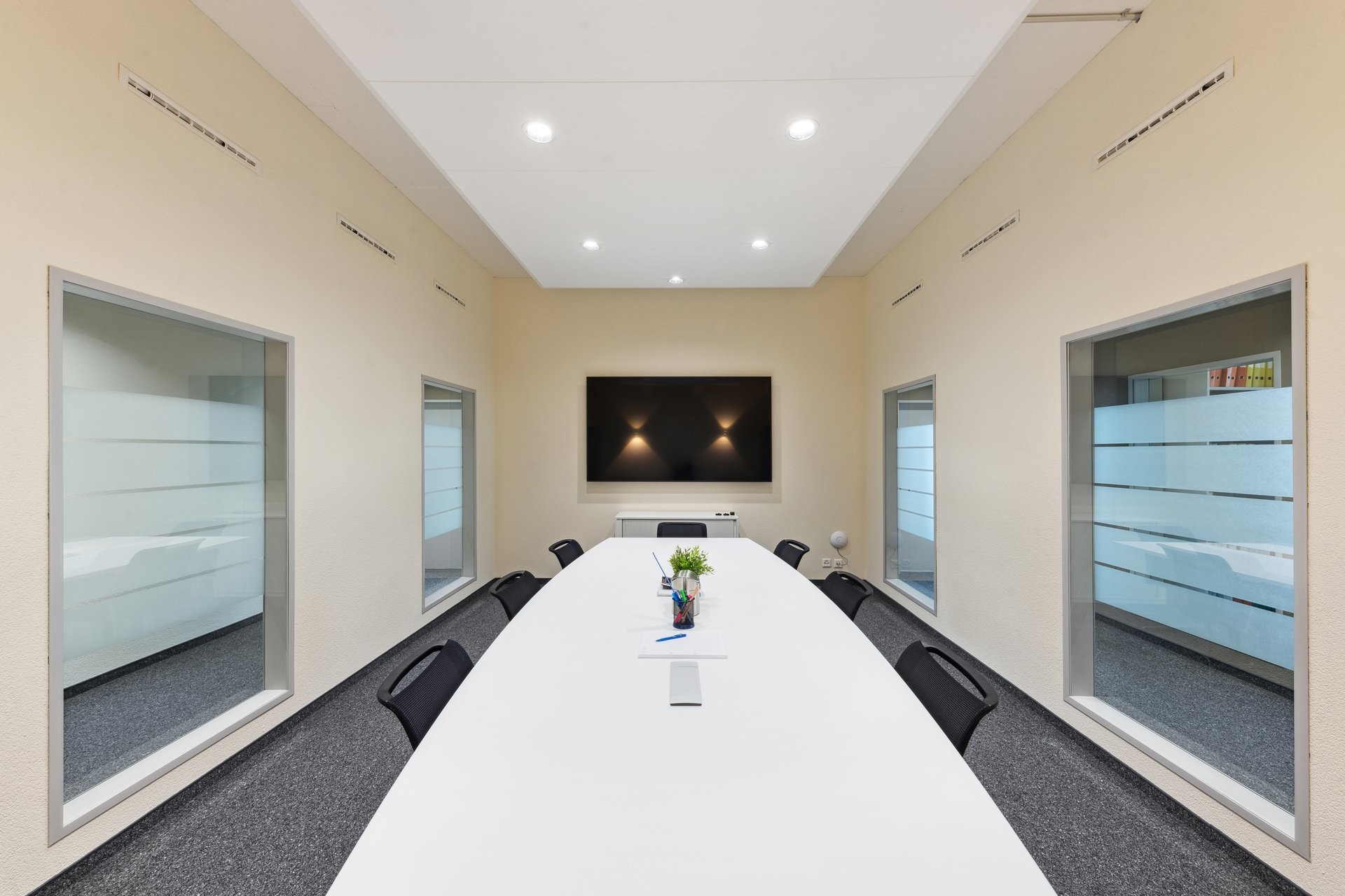 Bilder Treuhand & Immobilien Abt AG