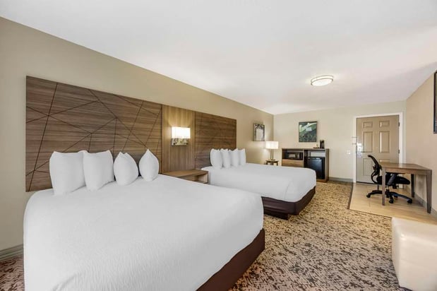 Images Best Western Plus Grand Manor Inn