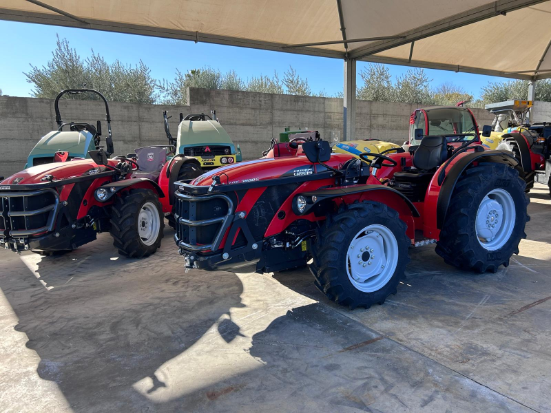 Images Jonica Tractors