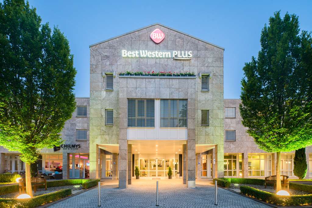 Best Western Plus Hotel Fellbach-Stuttgart, Tainer Strasse 9 in Fellbach