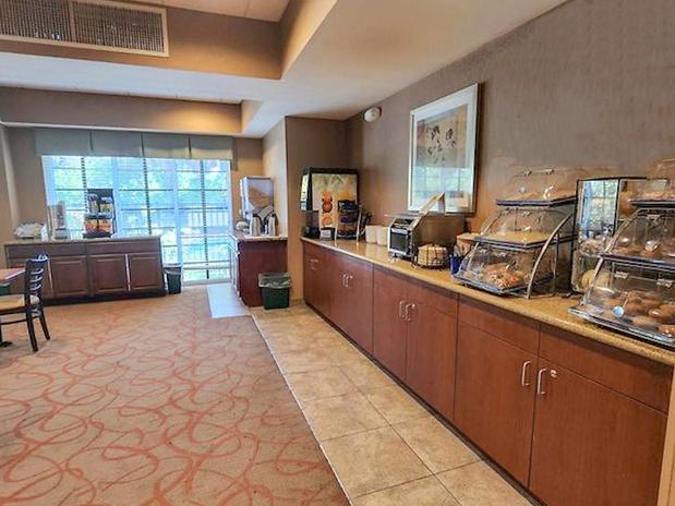 Images Palm Coast Hotel & Suites-I-95