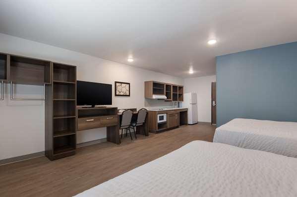 Images WoodSpring Suites Lynchburg VA