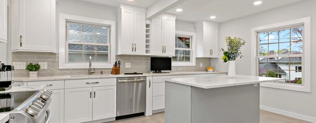 Images Veterans Wholesale Cabinets & Kitchen Cabinets