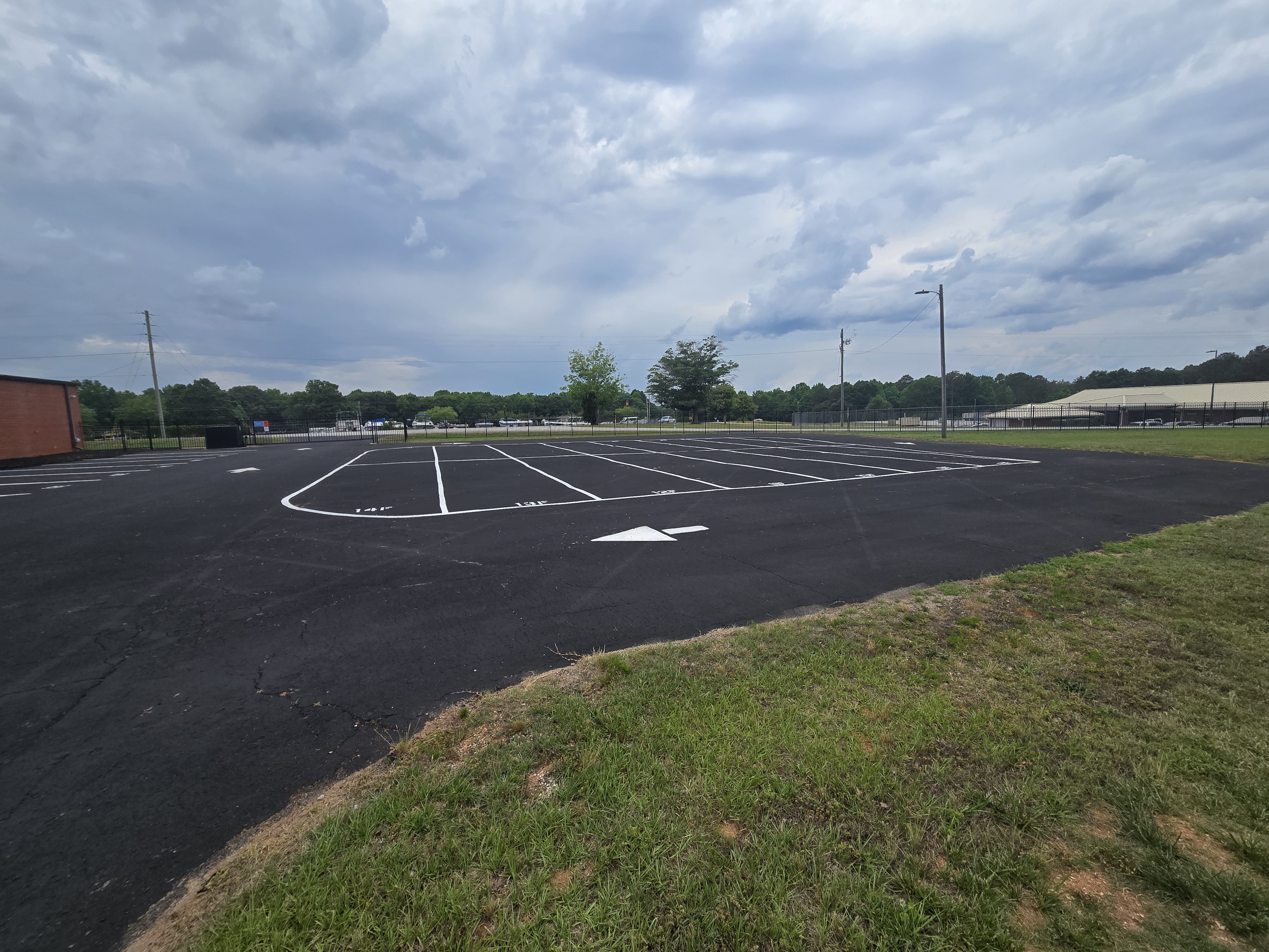 Parking Units In Hartwell, GA