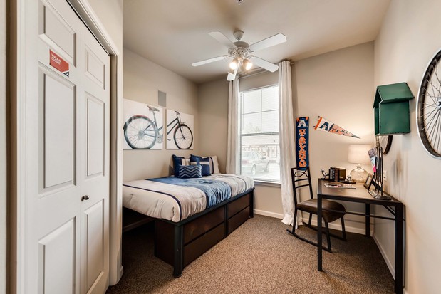 Images Maverick Place Apartments