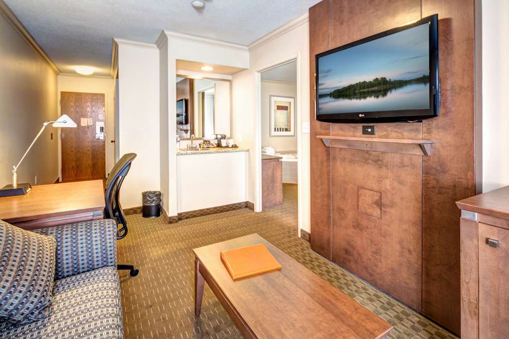 Images Best Western Plus Guildwood Inn