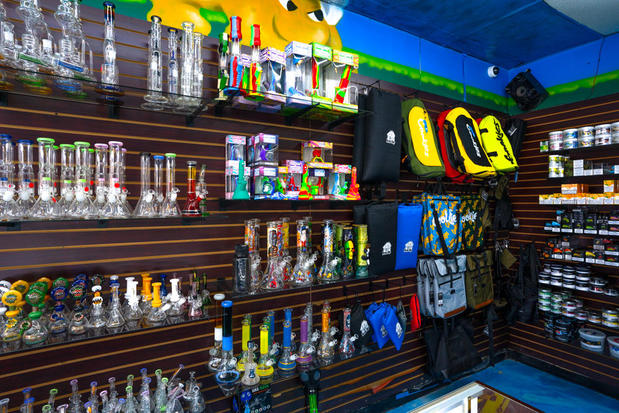 Images Cloud 9 Smoke Shop, Vape, & Hookah Co. - Sandy Springs