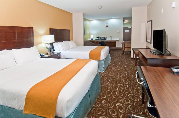 Images Holiday Inn Express & Suites San Antonio - Frost Bank Ctr by IHG