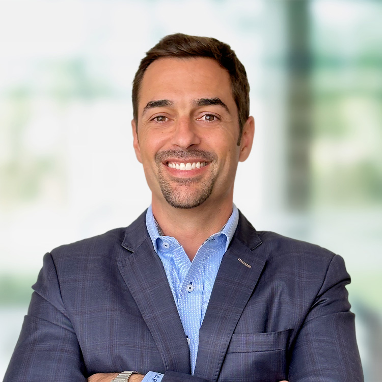 Headshot of Stephen Puccia, Jr., a wealth advisor at Chase