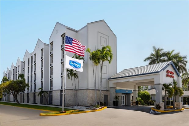 Images Hampton Inn & Suites Ft. Lauderdale Airport/South Cruise Port