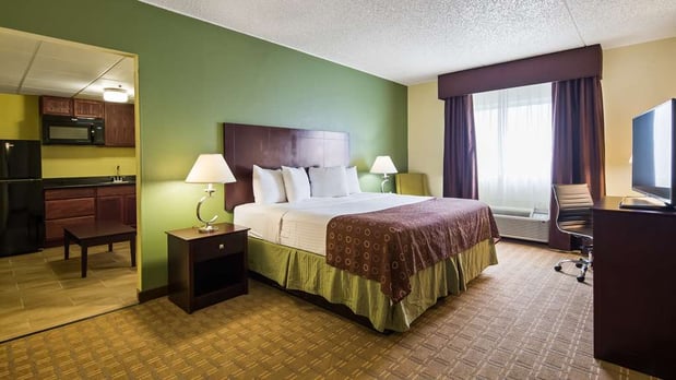 Images Best Western Airport Inn & Suites Cleveland