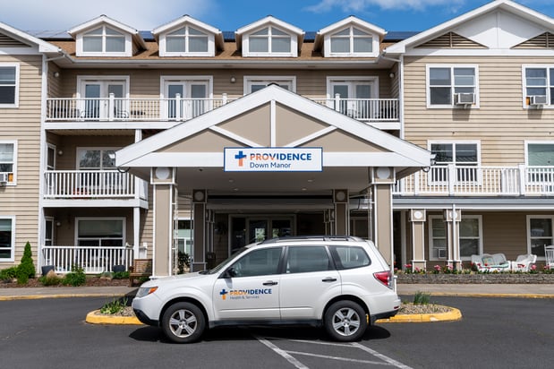 Images Providence Down Manor - Hood River