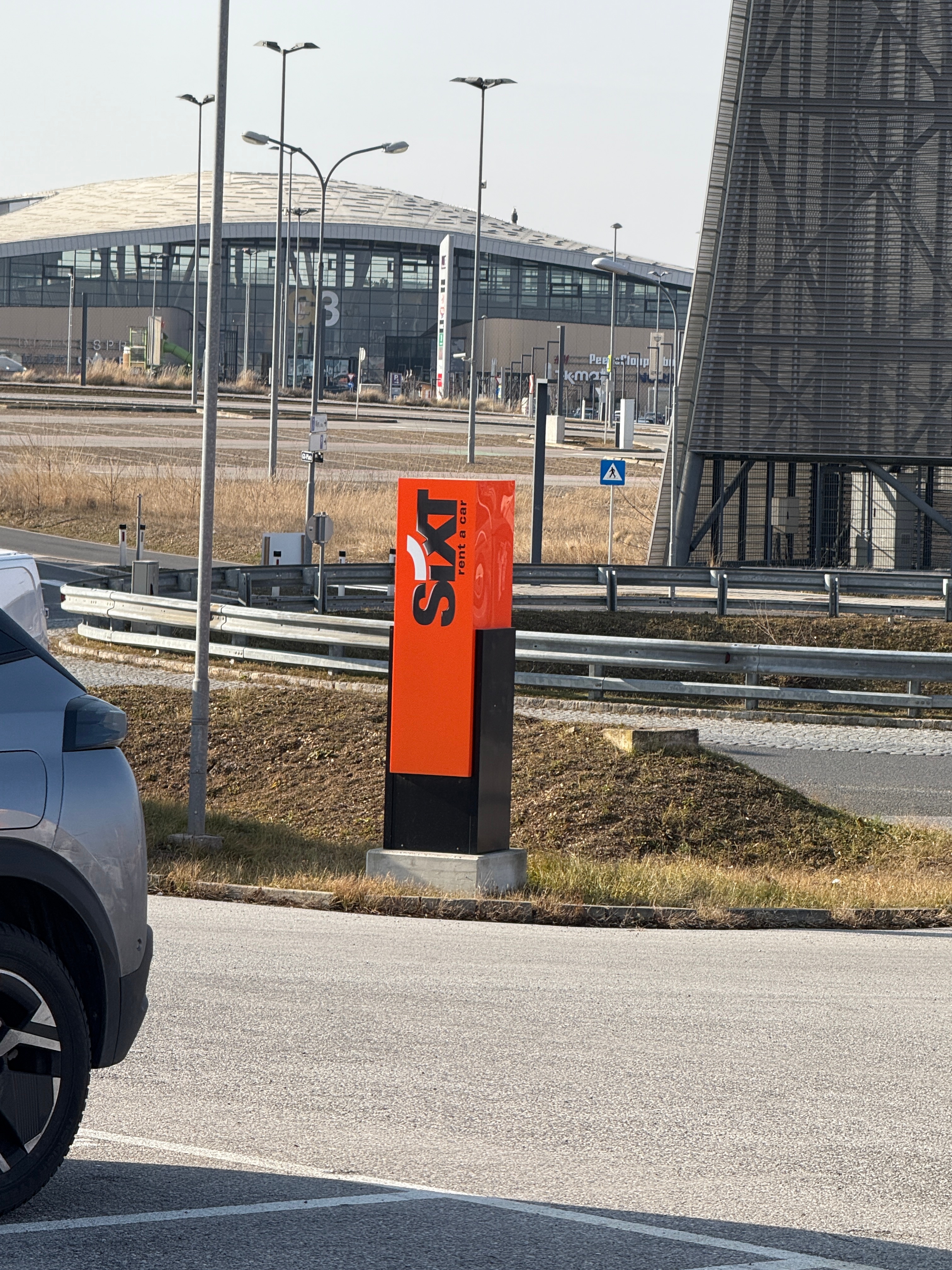 Bild 8 von SIXT Autovermietung Wien/Gerasdorf