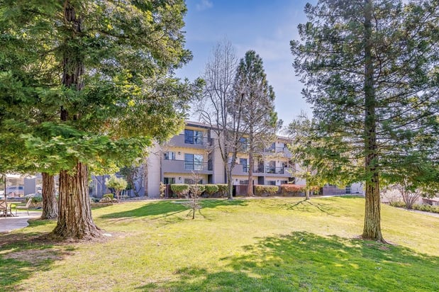 Images Gold Country Senior Living