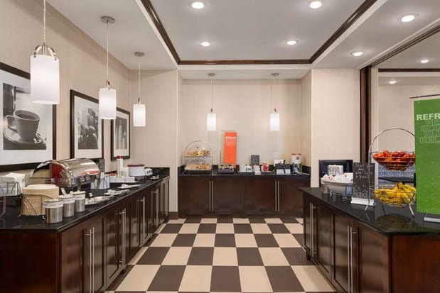 Images Hampton Inn & Suites Lavonia