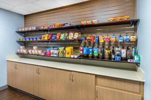 Images Holiday Inn Express & Suites Colorado Springs-First & Main by IHG