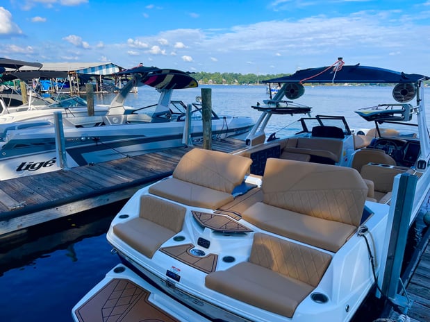 Images Lake Effects Boat Club