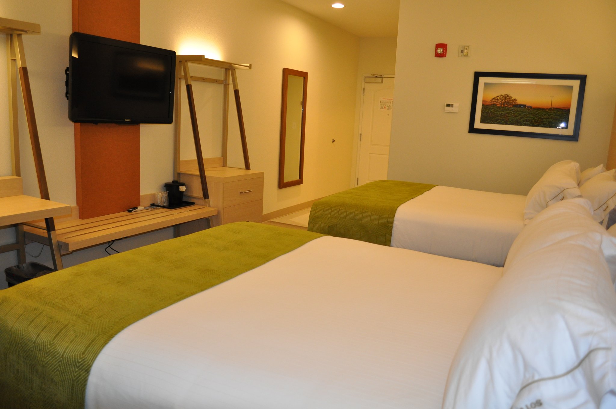 Holiday Inn Express & Suites Price by IHG Image