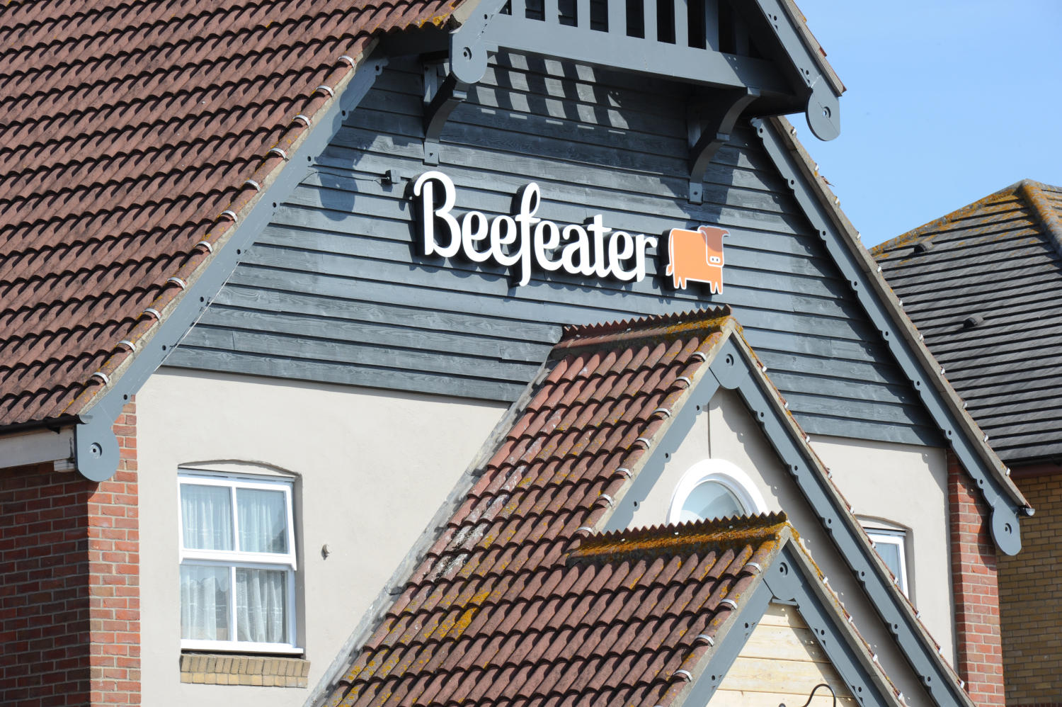 Beefeater restaurant Premier Inn Southend Airport hotel Southend-on-Sea 03333 219014