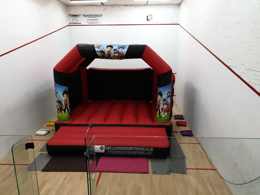 Images Top Banana Bouncy Castles