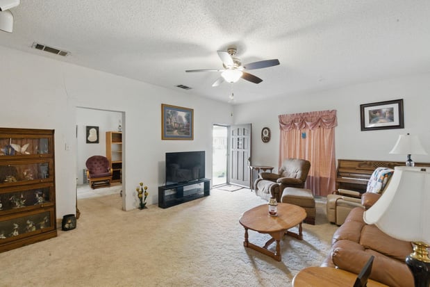 Images Moore Home & Ranch Realty