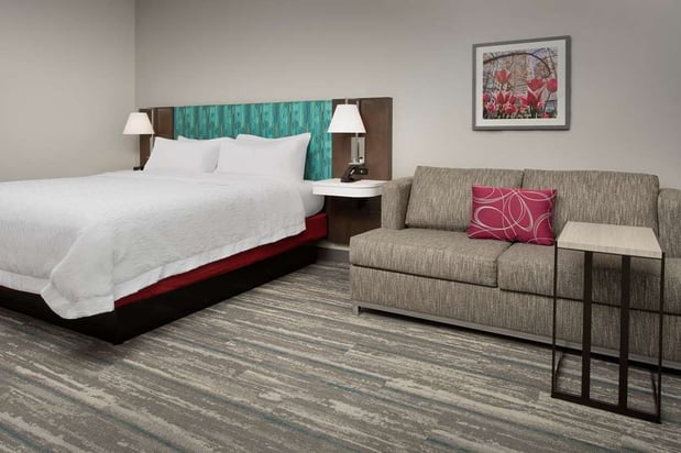 Images Hampton Inn & Suites Charlotte Airport Lake Pointe