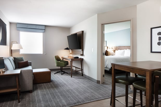 Images Staybridge Suites Iowa City - Coralville by IHG