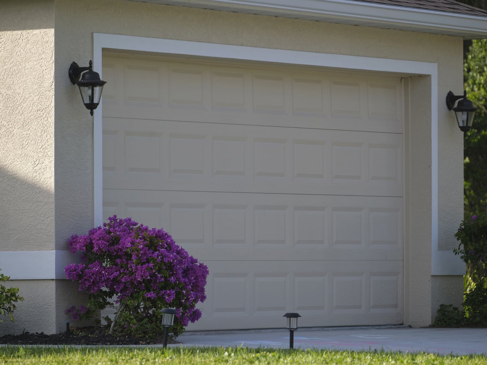 Larry's Garage Door Repair