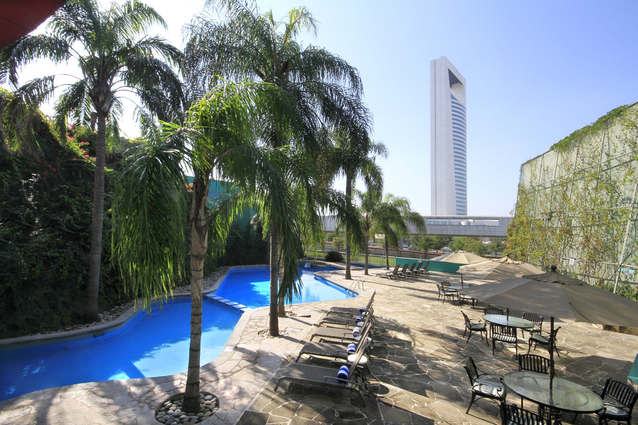 Images Holiday Inn Monterrey-Parque Fundidora by IHG