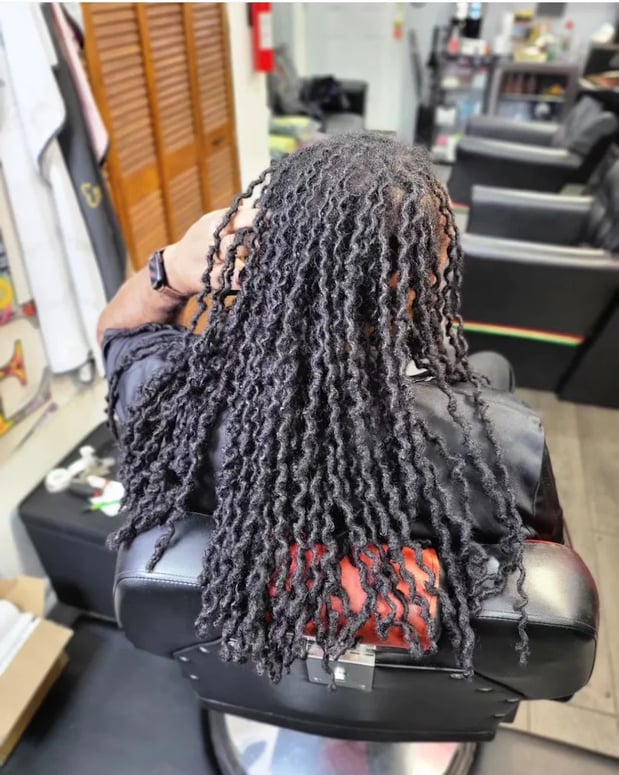 Images EmpressLocs.mitchell