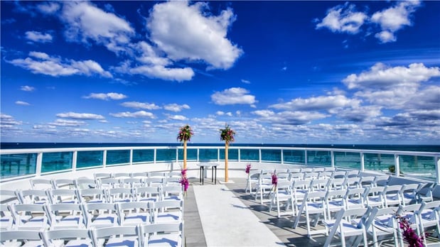 Images Beach House Fort Lauderdale, a Hilton Resort