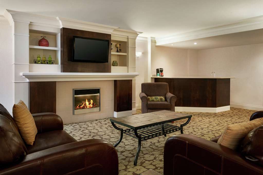 Images Hilton Garden Inn Saskatoon Downtown