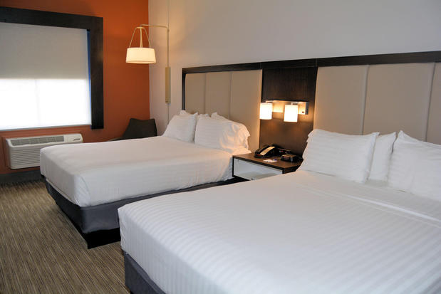 Images Holiday Inn Express & Suites Abilene by IHG