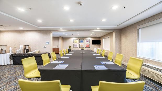 Images Holiday Inn Express & Suites Fremont - Milpitas Central by IHG