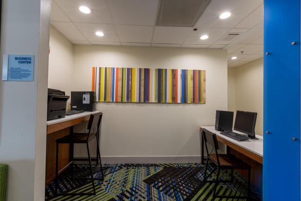 Images Holiday Inn Express & Suites Arlington North – Stadium Area by IHG