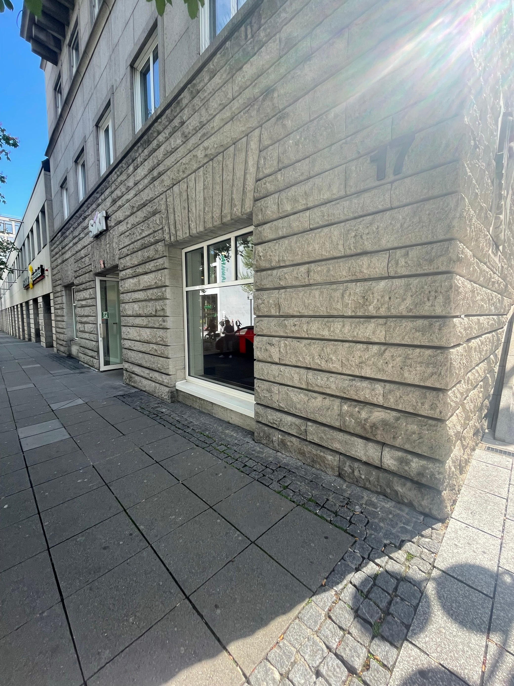 SIXT Autovermietung Stuttgart Zentrum, Lautenschlagerstr. 17 in Stuttgart