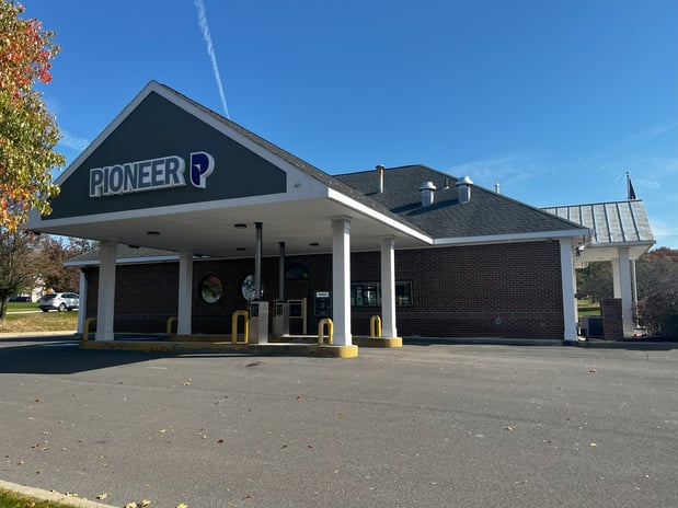 Images Pioneer - Greenbush Commons ATM