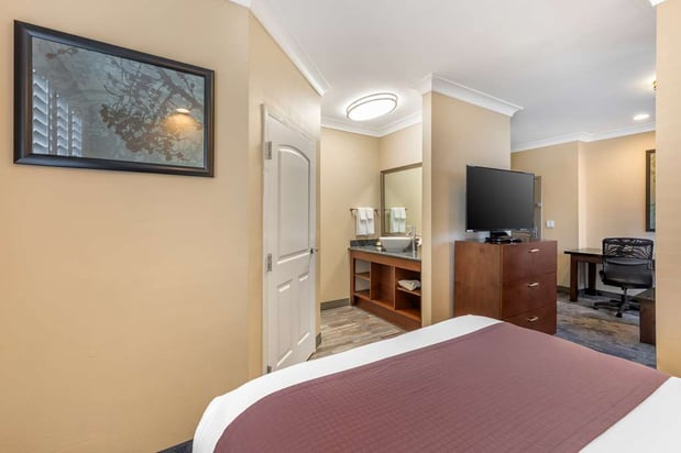 Images Best Western Plus Avita Suites