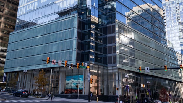 Images WeWork 1201 Wilson Boulevard